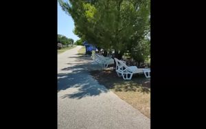 Ilegalno "rezerviran" čitav obalni pojas u Turnju