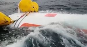 Brodolomac spašen sa prevrnute jedrilice kod Koločepa