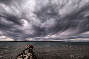 Večeras stiže velika promjena vremena, ponedjeljak i utorak nevrijeme i veliki pad temperature!