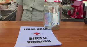 Brački ugostitelji svoje napojnice ove subote donirali djeci s poteškoćama u razvoju