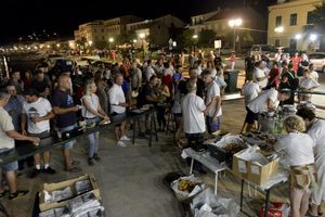 U Veloj Luci održana gastro-zabavna „Večer kupusa na tabak“