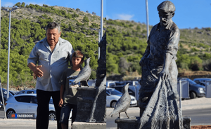 U Tribunju otkriven spomenik ribaru - Čast pripala najstarijem i najmlađem ribaru u mjestu