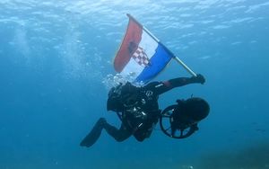 Mojoj lijepoj zemlji Hrvatskoj...