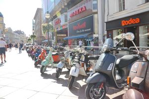 CROVESPA 2023 – Ljubitelji vespi iz cijele Europe okupili se u Rijeci