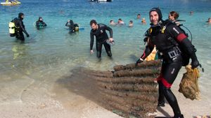 U akciji čišćenja podmorja kod Jadranova izvađeno najmanje otpada do sad, točno 89,7 kg!