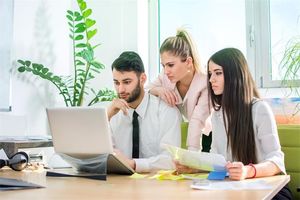 Broj zaposlenih u kolovozu 2023. u odnosu na prethodni mjesec pao za 0,3%