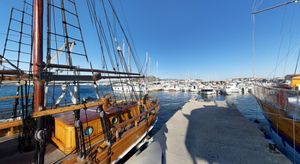 Nijemcu s plovila u Murteru ukradeni skupi dijelovi