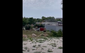 Rušenje bespravnog objekta Ivana Rajkovića na Čiovu