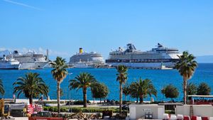 TRI KRUZERA U SPLITU Vlasnici suvenirnica se žale: "Nisu veliki potrošači"