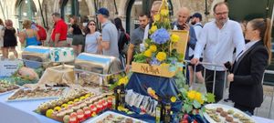 FOTO Održana humanitarna Dubrovačka trpeza - Prikupljeno više tisuća eura za udrugu za osobe s intelektualnim teškoćama