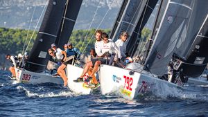 FOTO Ante Ćesić i posada Razjaren osvojila Mornar CRO Melges 24 Cup