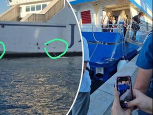 Sudar trajekta i katamarana u splitskoj luci!