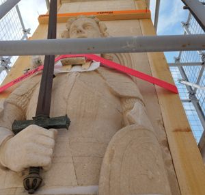 Nastavljaju se konzervatorsko-restauratorski radovi na sanaciji oštećenja Orlandova stupa