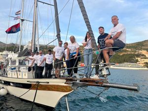 Iz Splita na petogodišnji put oko svijeta  isplovila jedrilica Sinbad San