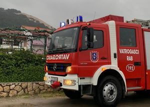 Na Kvarneru se zbrajaju štete od nevremena - Oštećene lučice, šetnice, plaže i ugostiteljski objekti