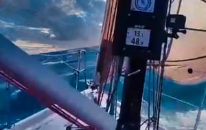 Pogledajte jurnjavu jedrilice kroz nevrijeme Kvarnera