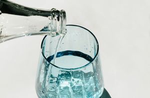 Oglasili se iz Coca-Cole: "Svjesni smo izoliranog slučaja povezanog s jednom bočicom mineralne"