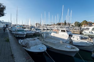 ČUDNOG LI ČUDA Lučka uprava Zadar otkrila 49 brodova koji su bez odobrenja u Marini Zadar!