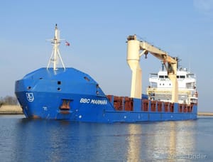 Teretni brod se nasukao - Časnik prije smjene pio Jagermeister pa na straži spavao