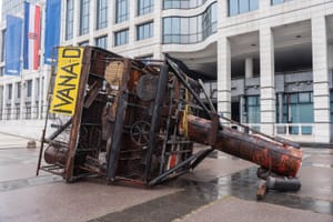 GREENPEACE PROZIVA INU "Jadran nije groblje vaših oronulih platformi!"