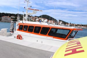 Hitno prevezeni pacijenti s Hvara i Kaprija u Split i Šibenik