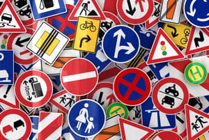 BOŽE, DAJ MI ZNAK! Po Kaštelima lopovi mažnjavali prometnu signalizaciju, a ukrali su i lift!