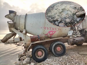 Na Pašmanu završili betoniranje, pa ostatak izlili u more i morem isprali mikser - Vlasnik firme: "Mi smo taj kamion davno prodali"