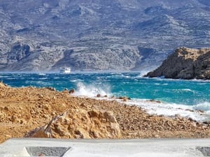 OLUJNA BURA Crveni meteoalarm pod Velebitom