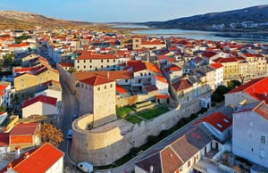 UPOZNAJ SVOJU ZEMLJU Besplatno razgledavanje grada Paga uz vođenje turističkog vodiča