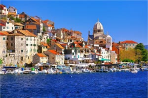 Čovjeku u Šibeniku na vezu netko razbio brod