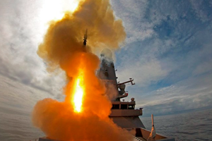 NAJVEĆI NAPAD DO SADA Udar na britanski razarač u Crvenom moru! London bijesan: "Bit će posljedica!"