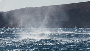OLUJNA BURA Crveni meteoalarm za Istru, Kvarner i Podvelebitski kanal