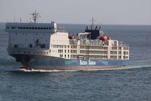 Brodu za prijevoz stoke na kojem je 13 hrvatskih pomoraca Australija dopustila uplovljavanje: "Situacija je šokantna i nehumana!"