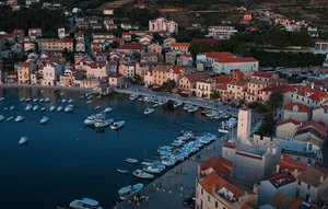 Slučaj hotel "Biševo" u Komiži - je li na djelu teška protuzakonita povreda javnog interesa od strane gradske vlasti?!