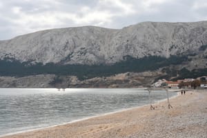 Vrijeme ne zadaje osobite glavobolje - ipak pripazite na udare bure podno Velebita!