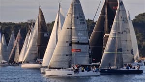 Stotinjak jedrilica i krstaša startalo je u 3. izdanju Full moon sprint regate