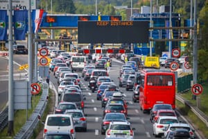 Očekivane gužve na cestama prema moru - Policija uputila apel vozačima