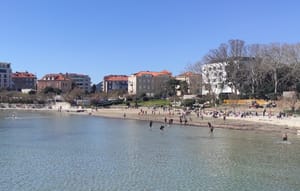 SPLIĆANI UPOZORAVAJU: "Najpoznatija plaža puna krhotina stakla!"