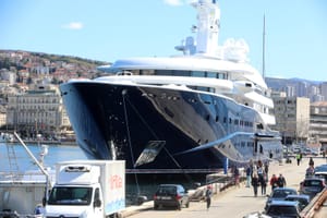 Jedna od najvećih jahti na svijetu Al Mirqab uplovila u riječku luku