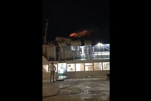 Ovako su frcale Iskre iz dimnjaka Jadrolinijine Postire