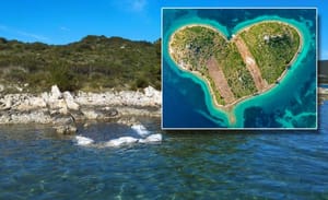 Ministarstvo mora: "Ne nađe li se počinitelj, sanaciju štete u moru kod Galešnjaka platit će općina!" - Načelnik: "Potrudit ćemo se pronaći tko je kriv!"