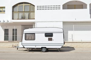 Provalio u kamp kućicu 70-godišnjaka - Odnio mu motornu pilu i trimer za travu