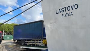 Nakon dva dana lastovski poduzetnik se napokon uspio ukrcati za svoj otok