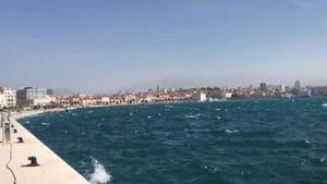 Bura na sjevernom, jugo na južnom Jadranu do kraja dana jačaju