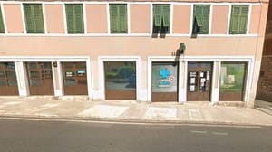 Razbojnik uz prijetnju nožem opljačkao ljekarnu u centru Šibenika!