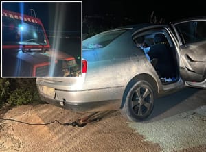 Vozilo s djecom sletjelo s ceste, na Braču - Zaustavilo se uz rub opasne provalije