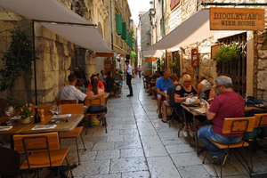 DOK TRAJE SEZONA Splitskim ugostiteljskim objektima produljeno je radno vrijeme