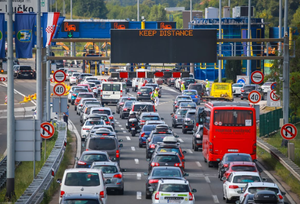 GUŽVE GUŽVE Evo na što Hrvatske autoceste upozorava vozače koji kreću na put!