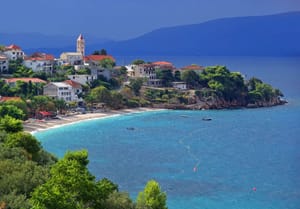 Sunčano i toplo, a tijekom poslijepodneva mogući neverini