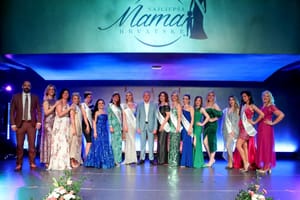 U Šibeniku održano osmo finale izbora za Najljepšu Mamu Hrvatske 2024.